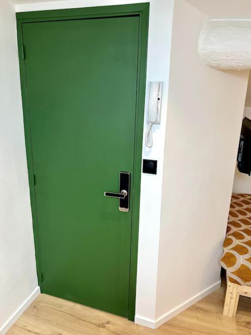 Studio Cosy Sous Les Toits Apartment Marseille Ngoại thất bức ảnh